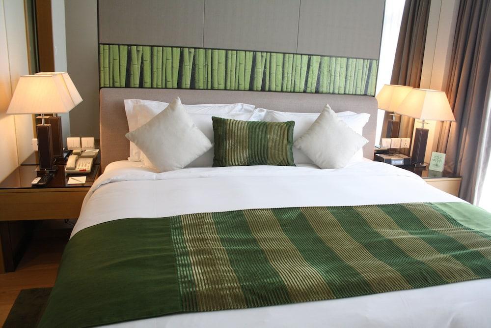 Grand Parcvue Hotel