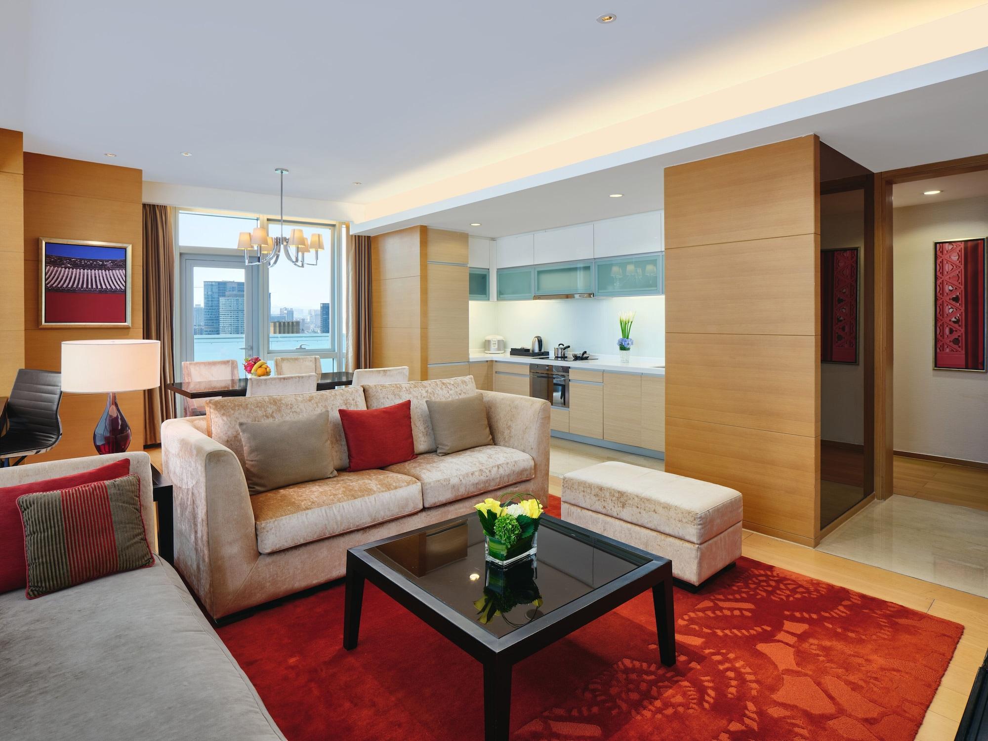 Grand Parcvue Hotel